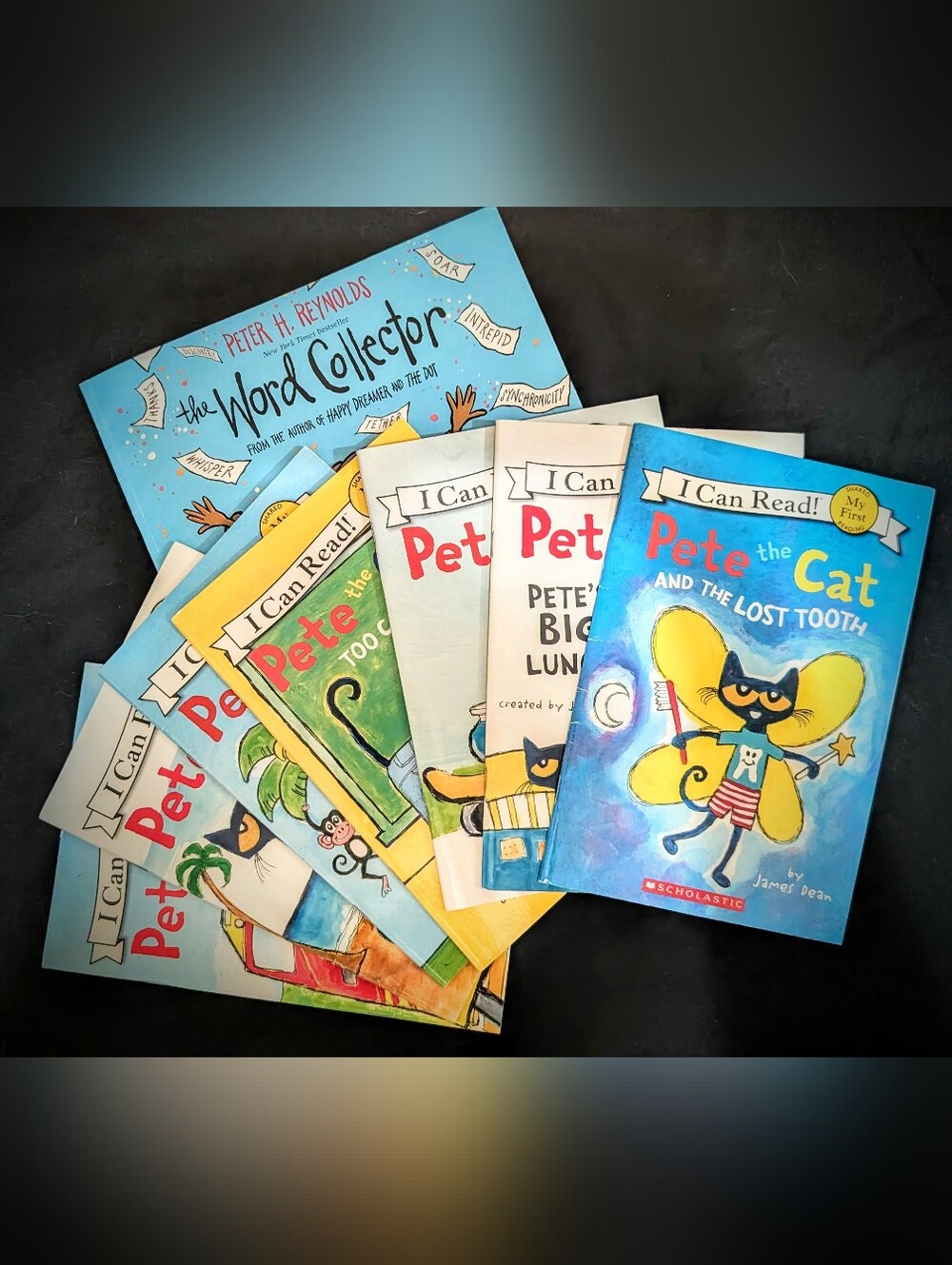 Scholastic Pete the Cat Book Set - Blue, Yellow, Green Covers